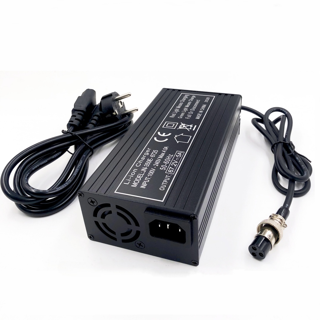 Cargador de carga rápida de 67 - 84V 20A Smart Charger reseña y precio
